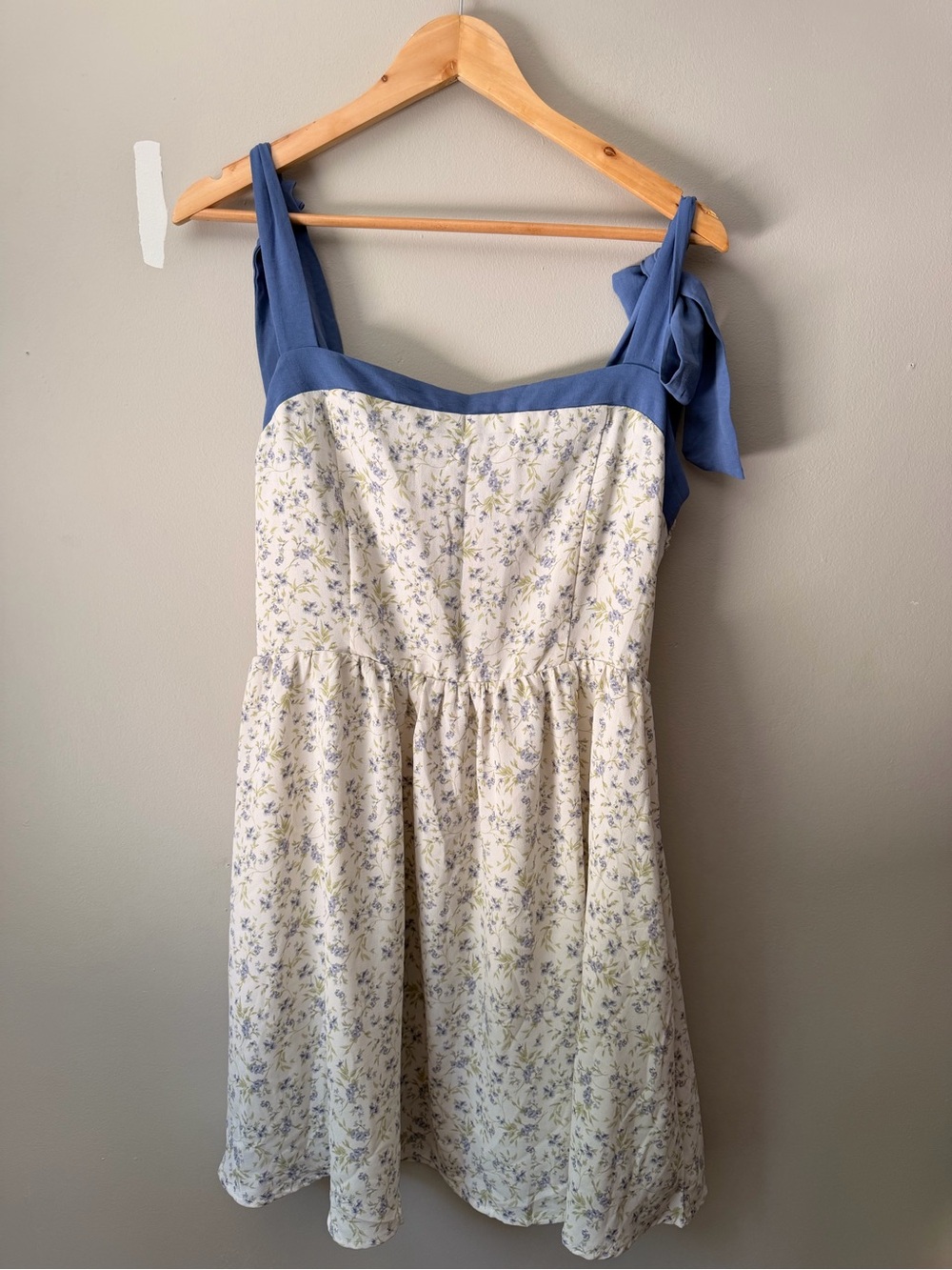 Blue-Trim Floral Sundress